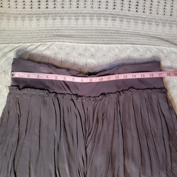 Free People Gray Ruffled Tiered Mini Skirt Size 12 - Picture 7 of 9